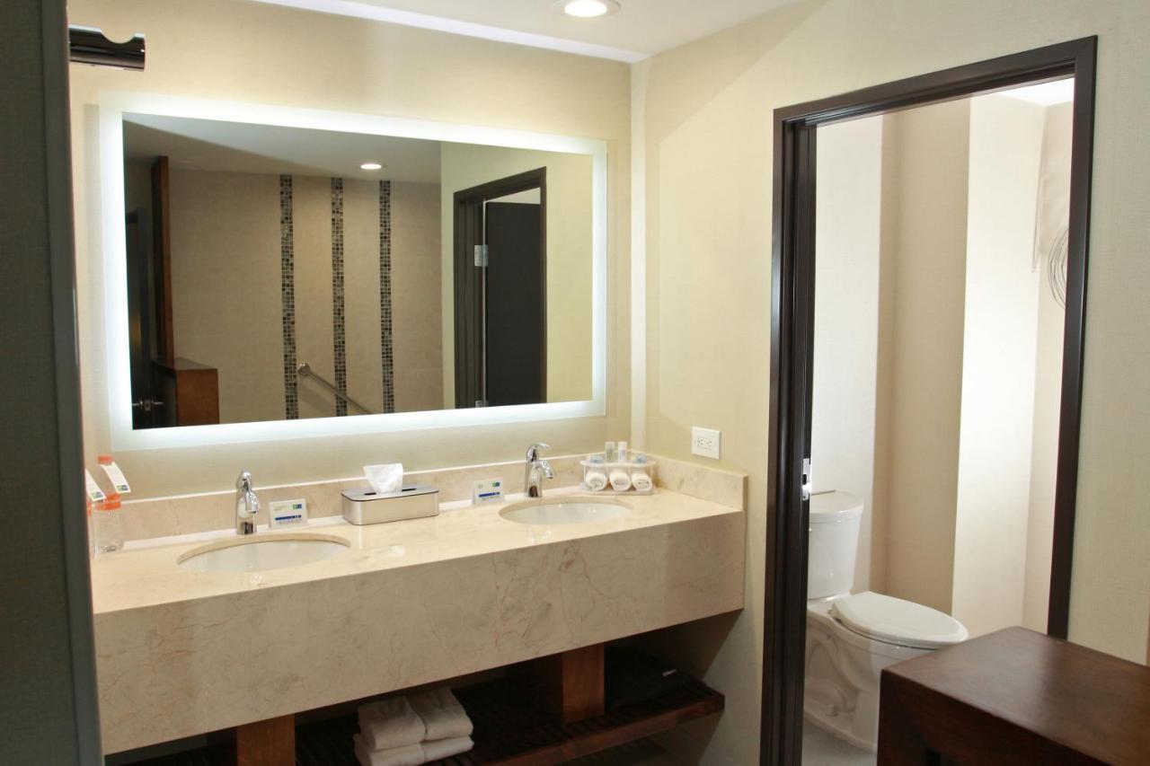 Holiday Inn Express & Suites Mexicali By Ihg Eksteriør billede